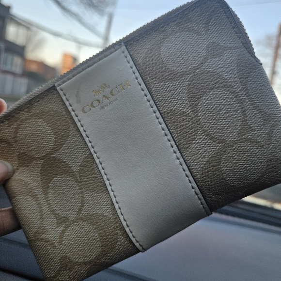 Coach Handbags - COACH Signature Zip Wallet in Beige and Light Taupe